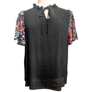 NWT Voy Women's Black Top W/ Colorful Abstract Sleeves Size Small